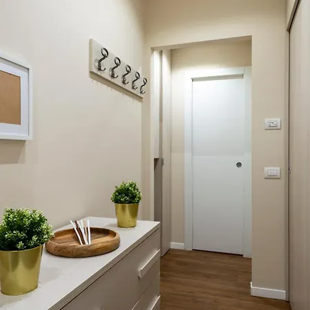 公寓 Duomo B - Cozy Two Bedrooms & Bathroom 米兰