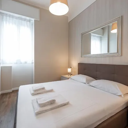 Duomo B - Cozy Two Bedrooms & Bathroom *