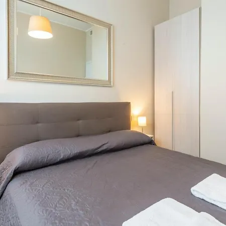 Duomo B - Quiet Two Bedrooms & Bathroom