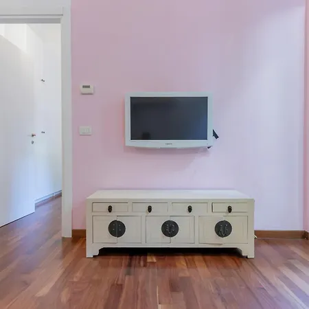 Con Giardino Privato Vicino Stazione Lambrate - Relax E Lavoro Апартаменты