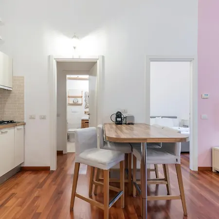 Апартаменты Con Giardino Privato Vicino Stazione Lambrate - Relax E Lavoro *