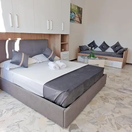 Jasmine Nocleg ze śniadaniem Mediolan