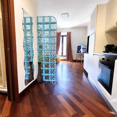 Апартаменты Center Urban Apt, Ac, Wifi, Metro M3 Duomo