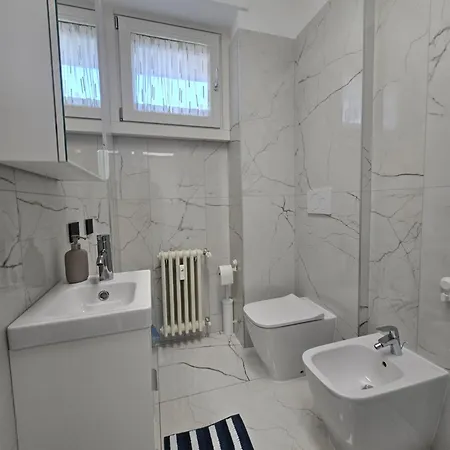 Arrivasti Design In Centre Milano