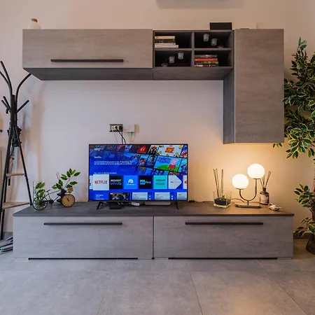 Modern Loft - 2 Min Metro M1, 15 Min Duomo * Mailand