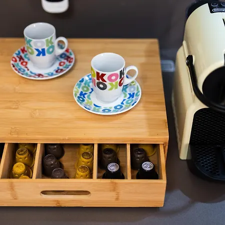 Cozy Retreat With Laundry & Smart Tv *