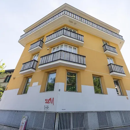 Beautiful Two-room In Maggiolina *