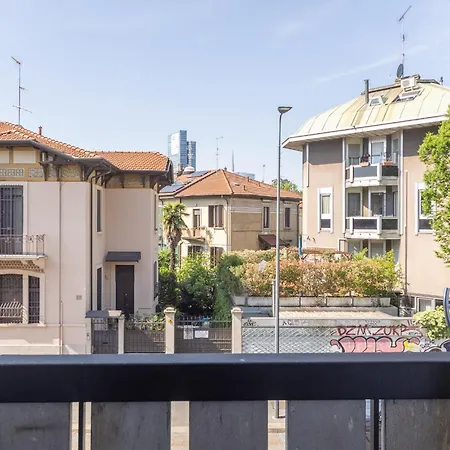 Apartman Beautiful Two-room In Maggiolina