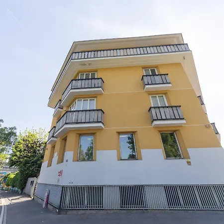 Beautiful Two-room In Maggiolina Apartman