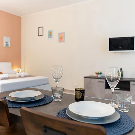Navigli Vibes - For Couples - Romantic - Parking * Milán