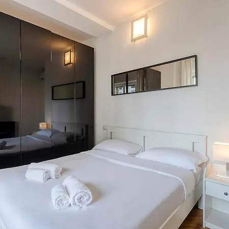 Pecchio1 - Windows On The - B Milánó