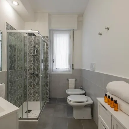 Pecchio1 - Windows On The - B Milánó