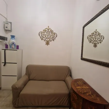 House In The Center-casa Nel Centro Della Citta Apartment