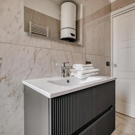 Luxury Design Apartment-2 Steps From Duomo * Milán