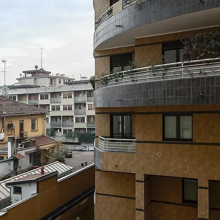 Via Boscovich Apartment Milan