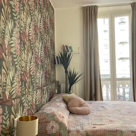 Peony House - 10 Min Duomo Apartment