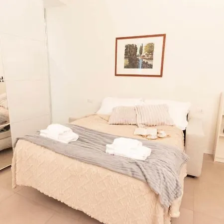 I-host Luxury - Italia Apartman