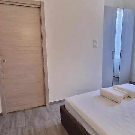 Veronica's House 2 Center - Corso Buenos Aires Διαμέρισμα *