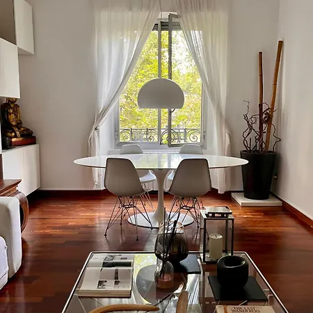 Spacious Design Flat In The Heart Of Isola Apartamento *