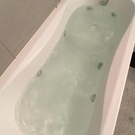 Attico Con Vasca, Posto Auto E Metro Sotto Casa * Mailand