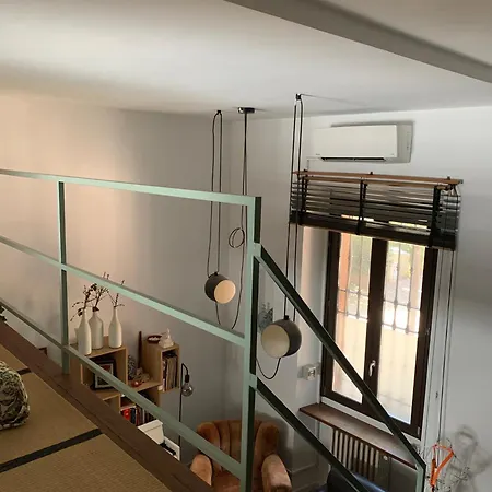 Loft Industriale In Zona Darsena شقة