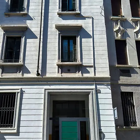 San Vincenzo - Centro Storico * Милан