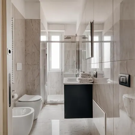 Luxury Design Apartment-2 Steps From Duomo