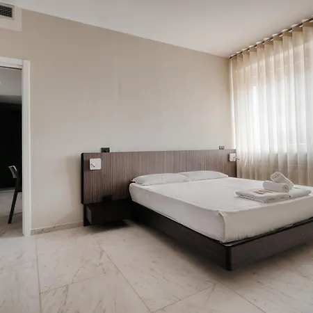 Luxury Design Apartment-2 Steps From Duomo Apartmán