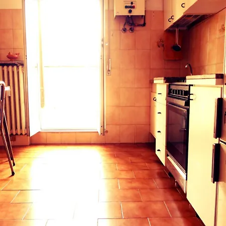 Cozy Flat For Music Lovers, 10 Min Walk From Tube Appartement *