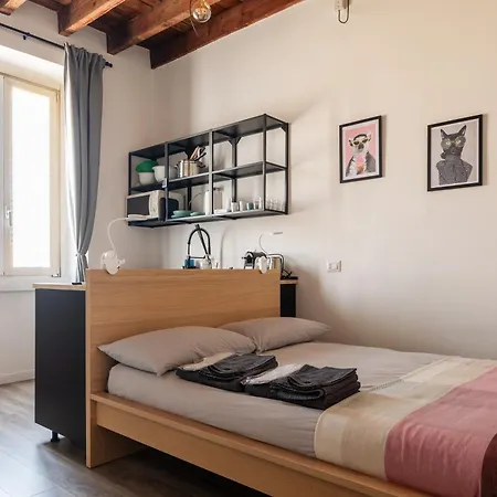 Cozy Flat Cenisio Апартаменты *