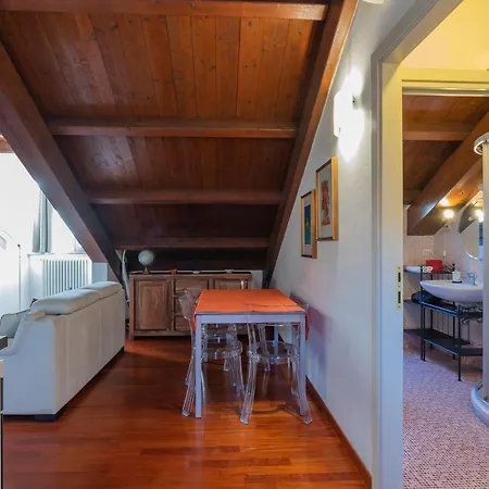 Appartamento Xenia - 2rooms In Via Guicciardini 10 *