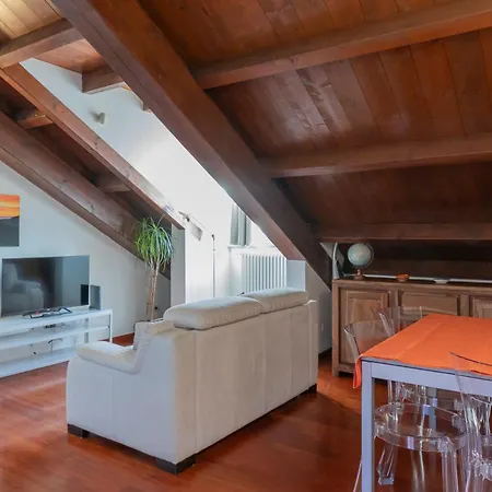 Xenia - 2rooms In Via Guicciardini 10 * Milano
