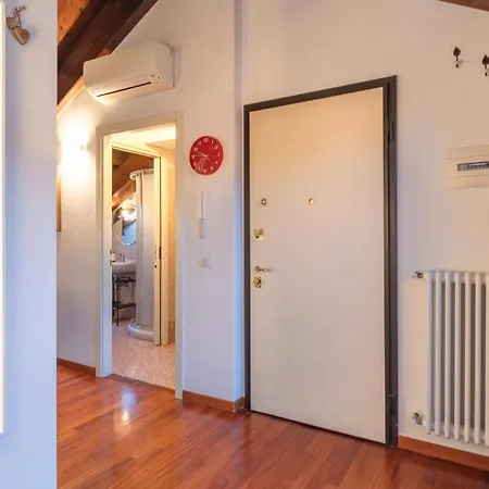Appartamento Xenia - 2rooms In Via Guicciardini 10 *