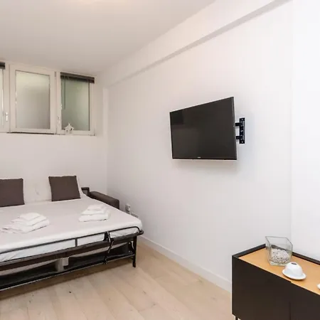 Vivimi - Mantegna, Comfort Tra Parco Sempione, Arco Della Pace E Metropolitana Gerusalemme Апартаменты *