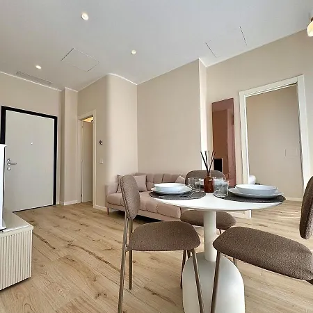 - Corso Garibaldi - *