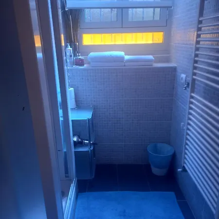 Home Suite Home - China Town - Arena Suite - 家套房 - 中國城 - 競技場套房 With Free Secure Parking Garage -Con Parcheggio Gratuito -提供免費安全停車 Metro Subway Moscova Green Line * Milano