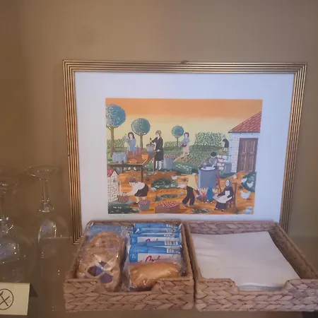 Home Suite Home - China Town - Arena Suite - 家套房 - 中國城 - 競技場套房 With Free Secure Parking Garage -Con Parcheggio Gratuito -提供免費安全停車 Metro Subway Moscova Green Line