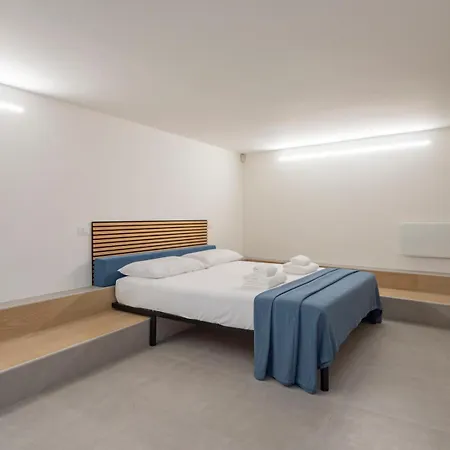I-host Flat - Chieti 2 * Milaan