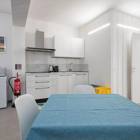 I-host Flat - Chieti 2 * ミラノ