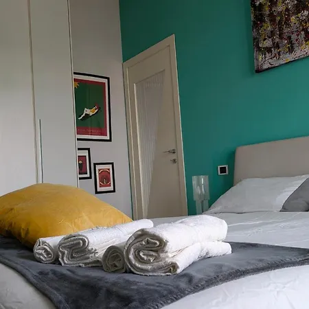 Entire And Charming Flat On Navigli In Apartmán *