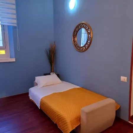 Home Suite Home - China Town - Arena Suite - 家套房 - 中國城 - 競技場套房 With Free Secure Parking Garage -Con Parcheggio Gratuito -提供免費安全停車 Metro Subway Moscova Green Line Lejlighed *