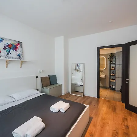 Navigli Area - Urban Oasis In Design Courtyard *