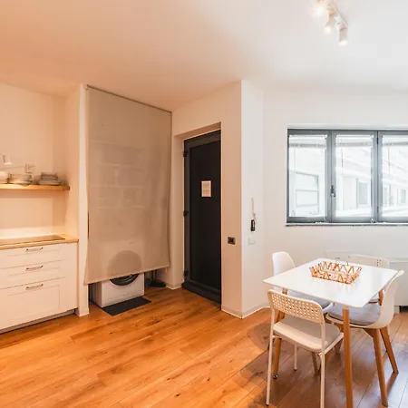 Navigli Area - Urban Oasis In Design Courtyard * 밀라노