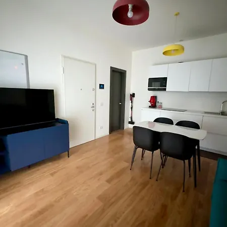 Moderno Bilocale Nel Cuore Di * 밀라노