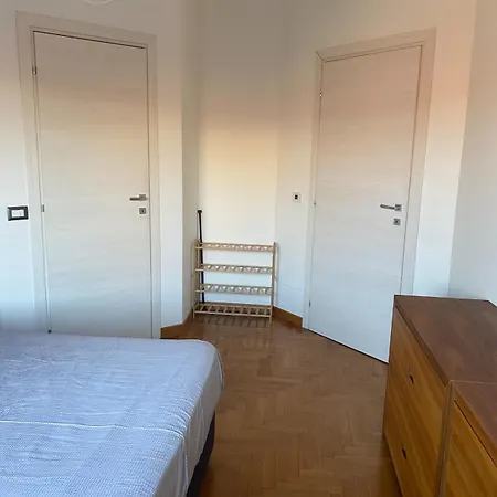 And Cozy Apartment Milan