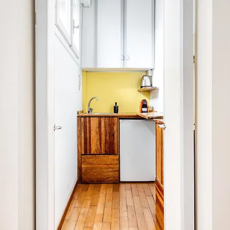 Hostmate - - Mentana - Duomo Appartement