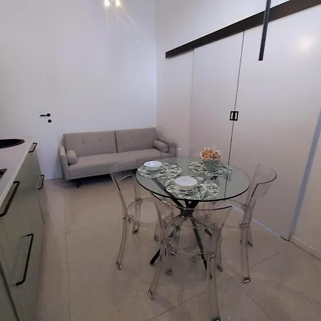 Cosy Nest Apartman Milánó