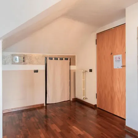 I-host - Rogoredo 21 شقة ميلان