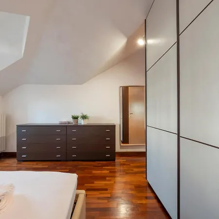 I-host - Rogoredo 21 Lägenhet Milano