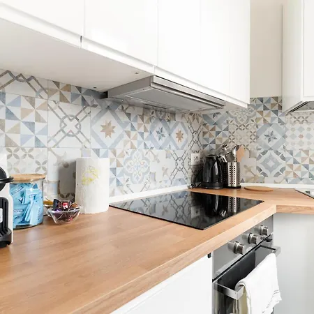 Apartment Guesthost - Bright M1 Pasteur *